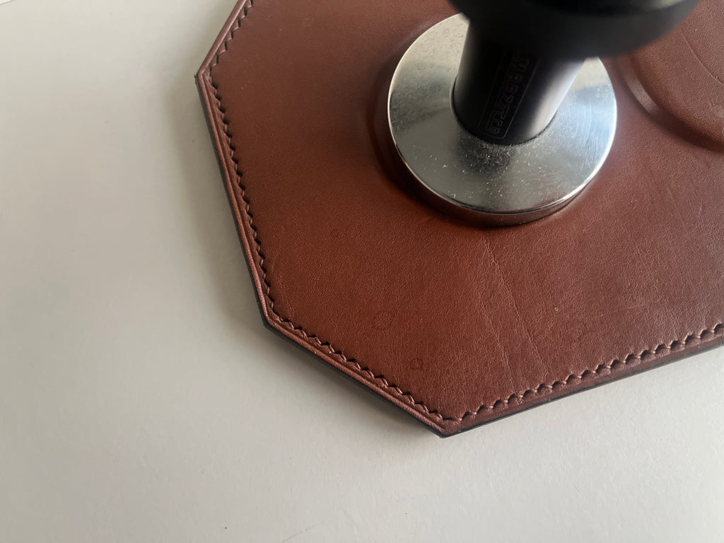 Corner Tamping Mat - Cognac